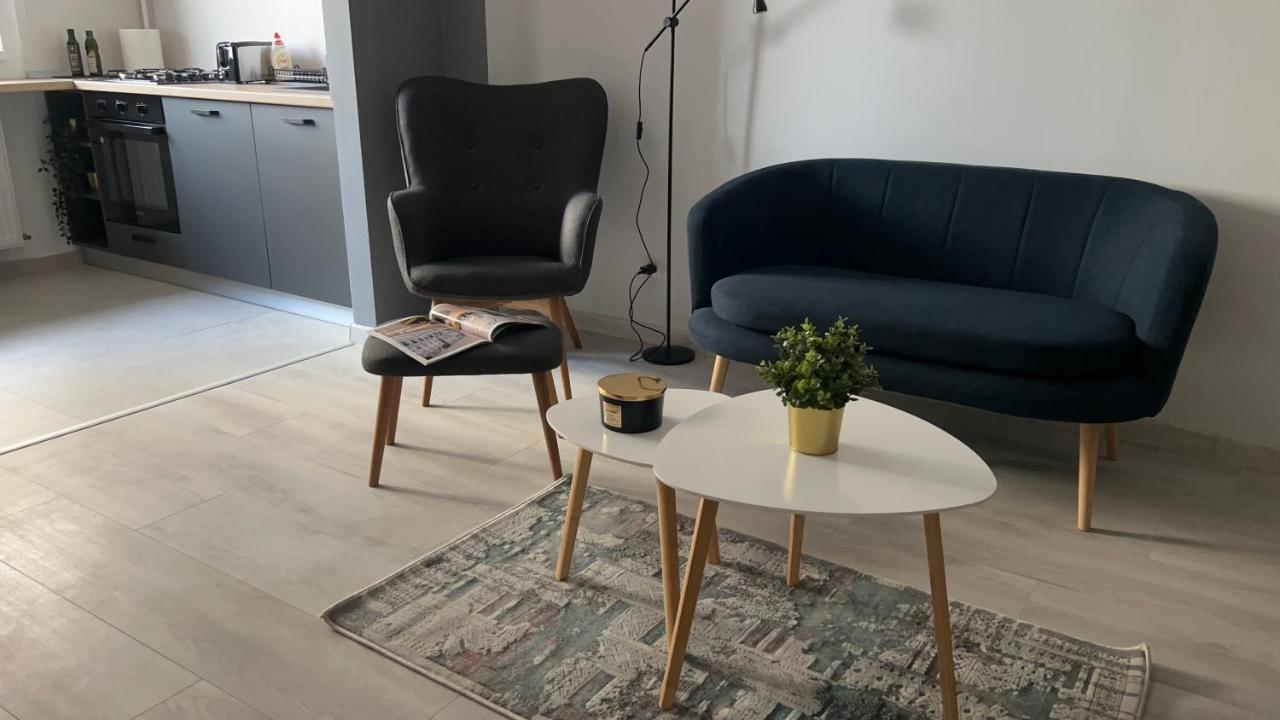 Apartment Hills Nomad